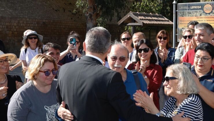 Törende Erhürman'a sevgi seli