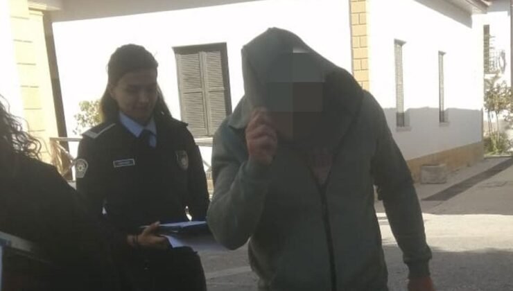 Gönyeli’de Korkutmak Maksadıyla, Trafikte silah çekti