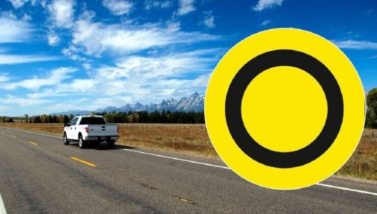 Trafikte yuvarlak sarı levha merak konusu oldu: İşte trafik levhasının anlamı