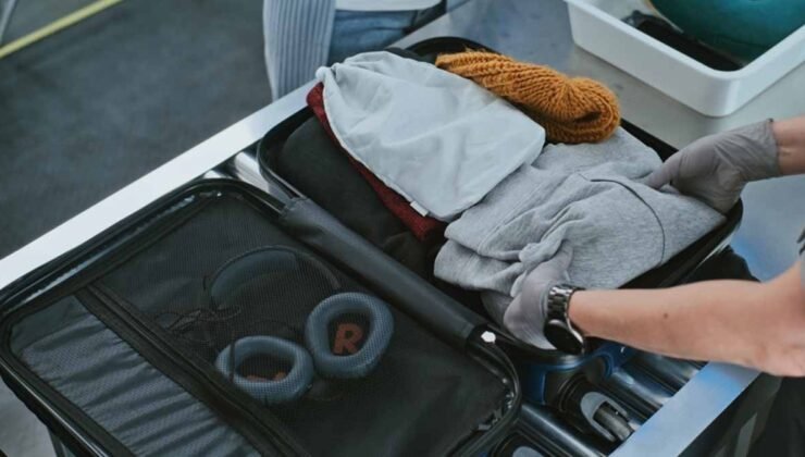 Türk turistlere kritik uyarı! Popüler ülkenin parasıyla yakalanırsanız gümrükte affetmiyorlar!
