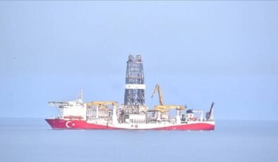 Türkiye'nin Doğu Akdeniz'deki sondaj ve sismik araştırma gemilerini geri çektiği iddiası yalanlandı