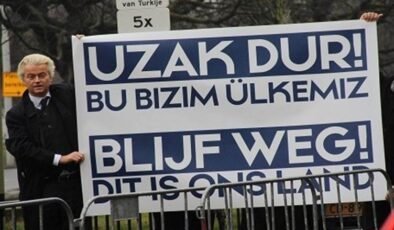 Türkiye'deki darbeyi kutlayan siyasetçi, sandıkta kayıp verdi