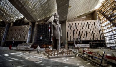 Yapımında 1 milyar dolar harcandı: Dünyanın en büyük müzesi kapılarını açtı
