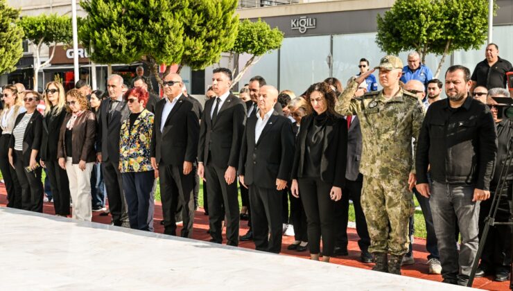 ATATÜRK BÜSTÜ BELEDİYE HİZMET BİNASI ÖNÜNDE HALKIN HİZMETİNE SUNULDU