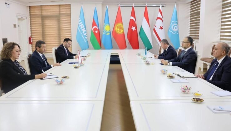 Bakan Ertuğruloğlu Bakü’de: Hasan ve Akgün ile görüştü