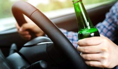 Bir günde iki kaza… İki sürücü de alkollü!