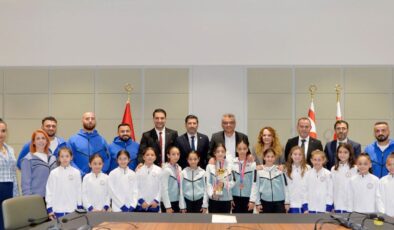 Cumhurbaşkanı Erhürman, Jimnastik Federasyonu sporcuları ile bir araya geldi