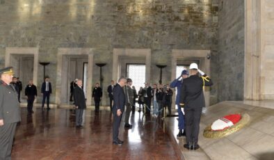 Cumhurbaşkanı Erhürman’ın Ankara temasları Anıtkabir’le başladı