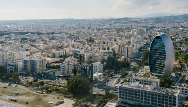 Güney Kıbrıs’ta taşınmaz satışları artışta: Yabancılara satışlar yüzde 14,8 yükseldi