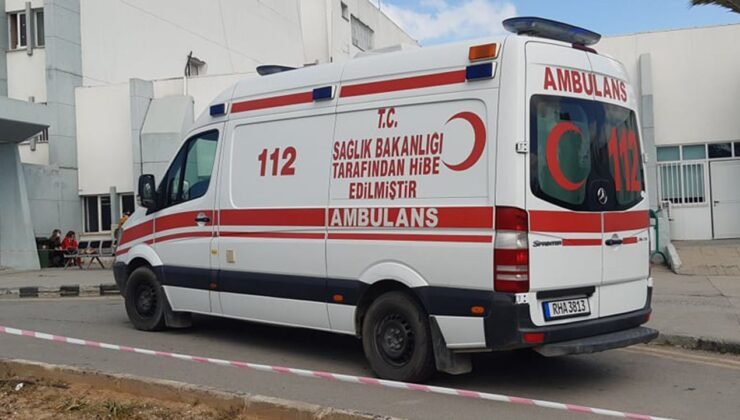 İskele’de kavşakta durmayan otobüs kazaya neden oldu: 4’ü çocuk 5 kişi yaralandı