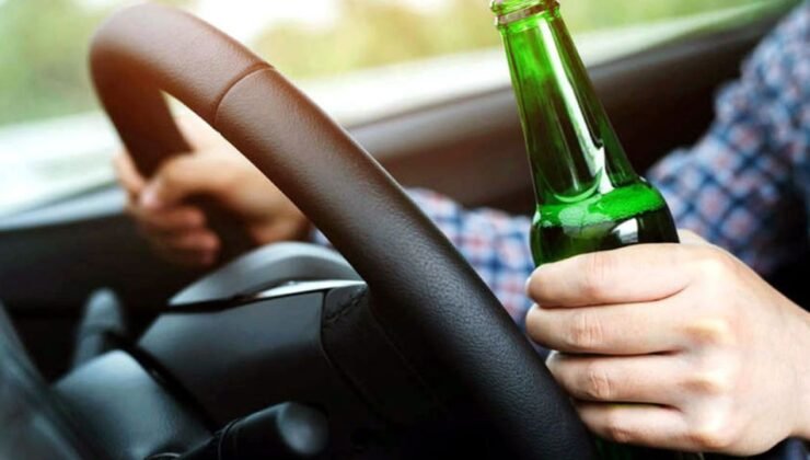 Lefkoşa ve Girne’de iki ayrı trafik kazası: Sürücüler alkollü çıktı