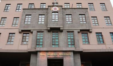 MSB: Kargo uçağımız Gürcistan'da düştü
