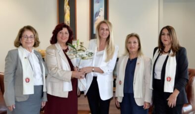 Nilden Bektaş Erhürman, Kadınlar Birliği ile görüştü: İş birliğine hazırız