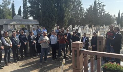 Salih Miroğlu, 20’nci ölüm yıl dönümünde mezarı başında anıldı