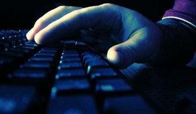 1.6 milyon gencin bilgileri çalındı