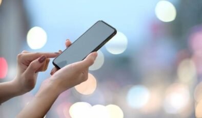 Bu bölgede açık alanlarda cep telefonu kullanmak yasak: Duyan çok şaşırıyor