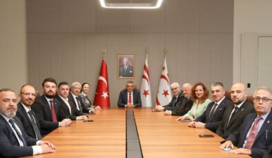 Cumhurbaşkanı Erhürman, KTSO Başkan ve yönetim kurulu üyeleriyle bir araya geldi