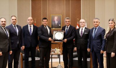 Cumhurbaşkanı Tufan Erhürman, DAÜ heyetini kabul etti