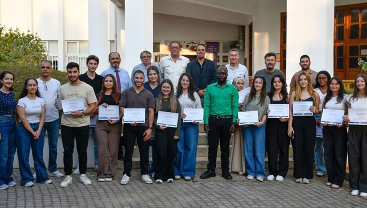 DAÜ Endüstri Mühendisliği’nde şeref ve yüksek şeref sertifika töreni düzenlendi