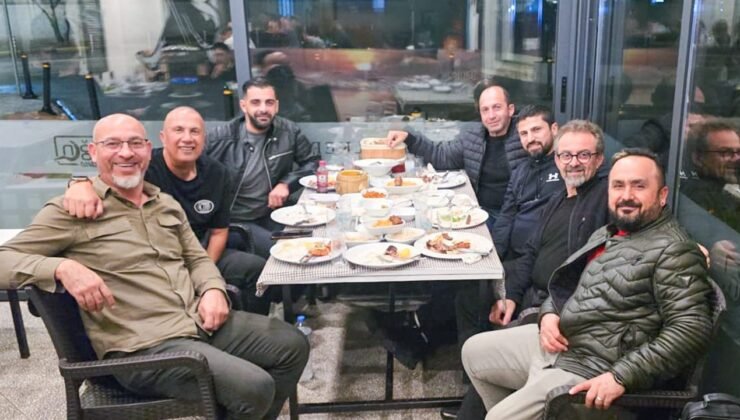 “Pedal Tutkunları" Yeni Yıl Yemeğinde Enerji Depoladı: Hedef 2026!