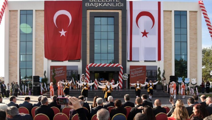 Güzelyurt Belediyesi yeni merkez törenle açıldı