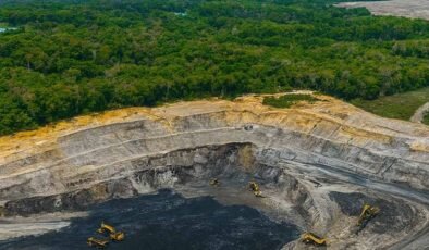 Her yer denetimsiz çukurlarla doldu, okulu bırakıp ek gelir umuduyla evden ayrılıyorlar: 5 çocuk öldü