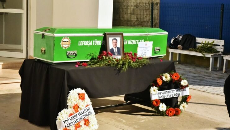 Hilmi Özen için Devlet Tiyatrosu’nda anma töreni