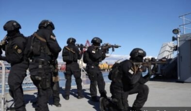 İki liderle görüşecek