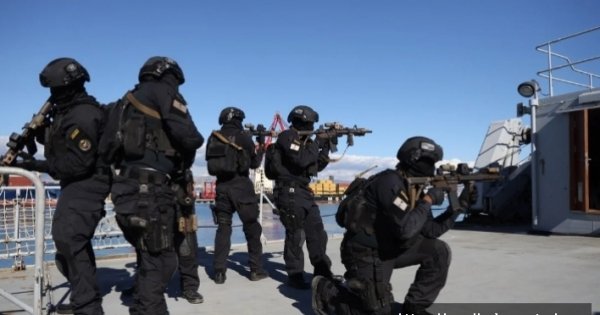 İki liderle görüşecek