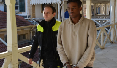 yerde bulduğu kredi kartıyla alışveriş yapan zanlı kefalete bağlandı