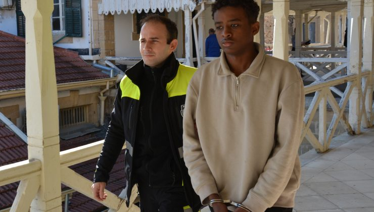 yerde bulduğu kredi kartıyla alışveriş yapan zanlı kefalete bağlandı