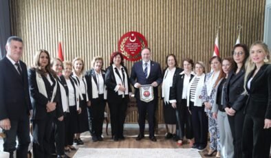 Öztürkler: “Kadın temsiliyeti demokrasinin büyümesi için şart”