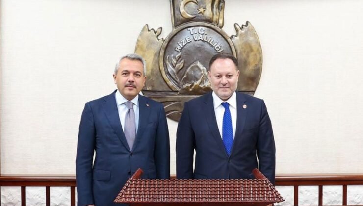 Öztürkler: Kıbrıs Türk halkının geleceği, Türkiye ile omuz omuza ilerlemekten geçiyor