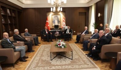 Öztürkler: Rum Bakanlar Kurulu’nda aşırı sağın etkisi arttı