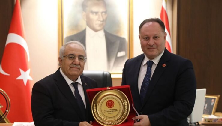 Öztürkler'den Türk Dünyası ve İslam ülkeleri arasındaki akademik iş birliğini güçlendirme çağrısı