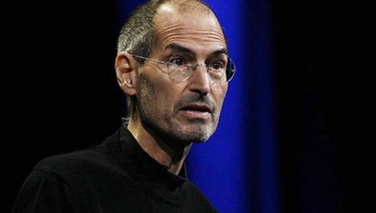 Steve Jobs'un 'bekar bir anne' olan sekreterine 14 yıl önce verdiği sıra dışı hediye, bugün bile hala konuşuluyor