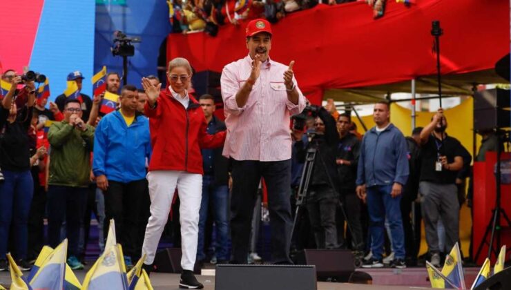 Trump taleplerini reddetti: Kaçacak yeri kalmayan Maduro dans etti