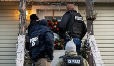 Trump 'hepsi çöp, ülkeleri kokuyor' dedi: ABD ajanların evlerini basacak