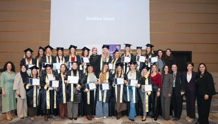 Turkcell Akademi’den kadınların dijital dönüşümüne destek