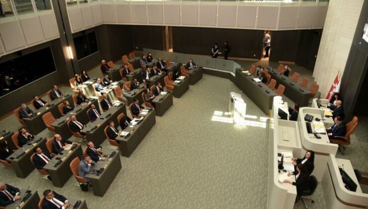 Ulaştırma Bakanlığı ile BTHK bütçeleri oy çokluğuyla kabul edildi