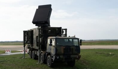 350 kilometre öteden füzeleri tespit ediyor! Kuş uçurmayan hava savunma sistemi devreye girdi