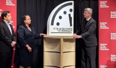 ABD'deki "Kıyamet Saati" tarihindeki en ileri noktada! Gece yarısına dikkat çekildi