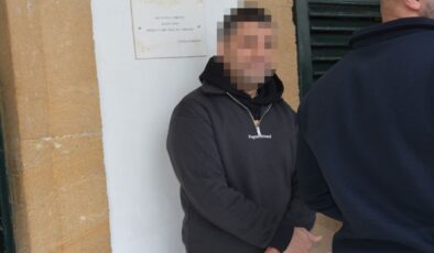 Aracında ve evinde yasaklı madde çıktı: Suçunu itiraf etti