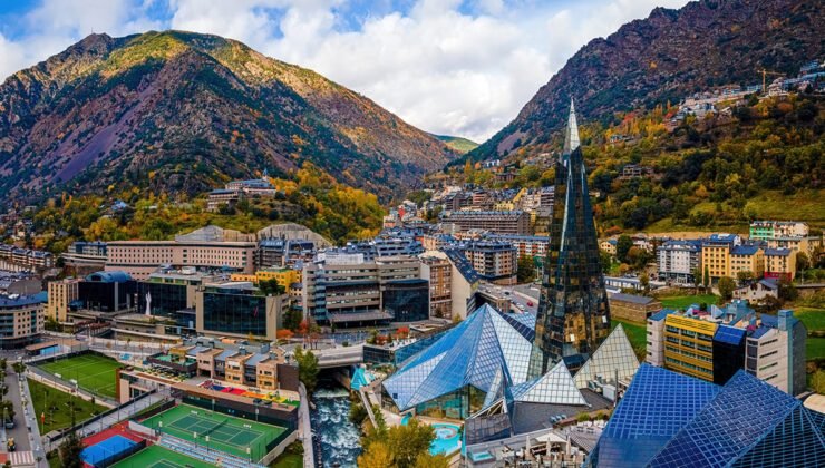 Bu ülkede hapishane yok, ordu yok, polis bile yok