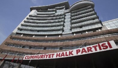 CHP kurultay davası ertelendi