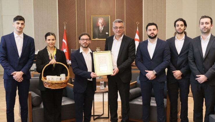 Cumhurbaşkanı Erhürman, Kıbrıslı Türk Genç Profesyoneller Birliği yönetimini kabul etti