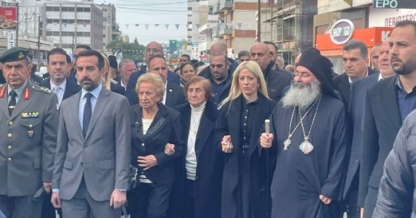 Dini ayini Papaz Nikolas yönetti