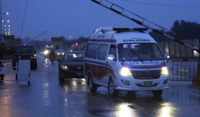 Düğün evindeki tüpün patlaması sonucu gelin ve damat ile 6 kişi öldü, 9 kişi yaralandı