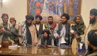 Dünyadaki tek ülke! Kız çocukları ve kadınlara okul yasaklandı