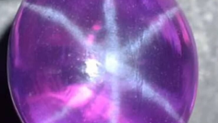 Dünyanın en değerli taşı tesadüfen bulundu: Değeri 300 milyon dolar